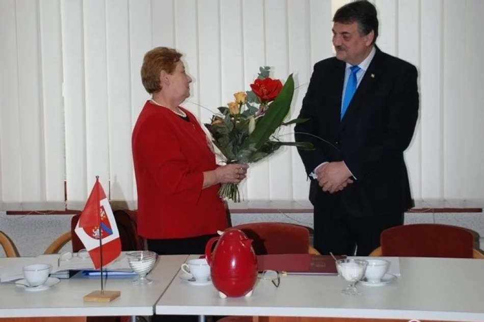 Ślubowanie i satyra o wilku oraz flagowym Joe - zdjęcie 2