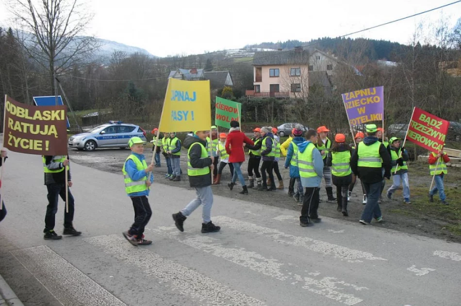 Nietypowa akcja uczniów - zdjęcie 2