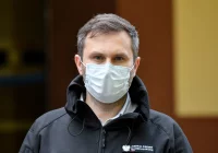 Kuczmierowski: pracujemy nad otwartą rejestracją na szczepienia; będziemy etapować roczniki - zdjęcie główne