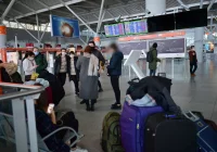 Opublikowano rozporządzenie określające nowe zasady kwarantanny dla podróżujących - zdjęcie główne