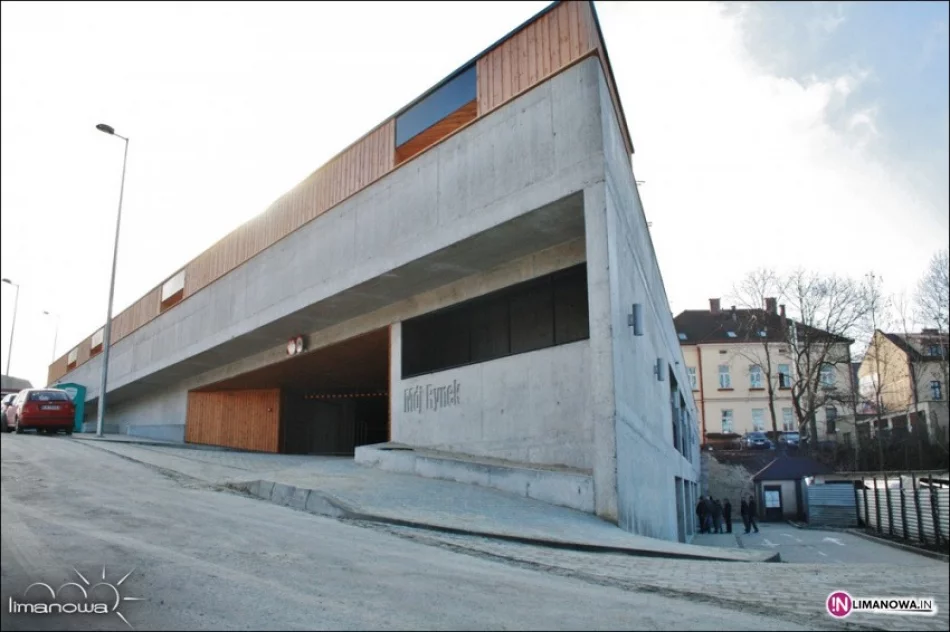 Odbiór targowiska i parkingu zakończony - zdjęcie 2