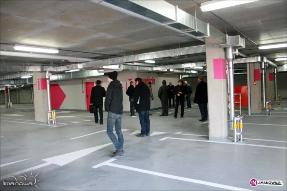 Odbiór targowiska i parkingu zakończony - zdjęcie 4