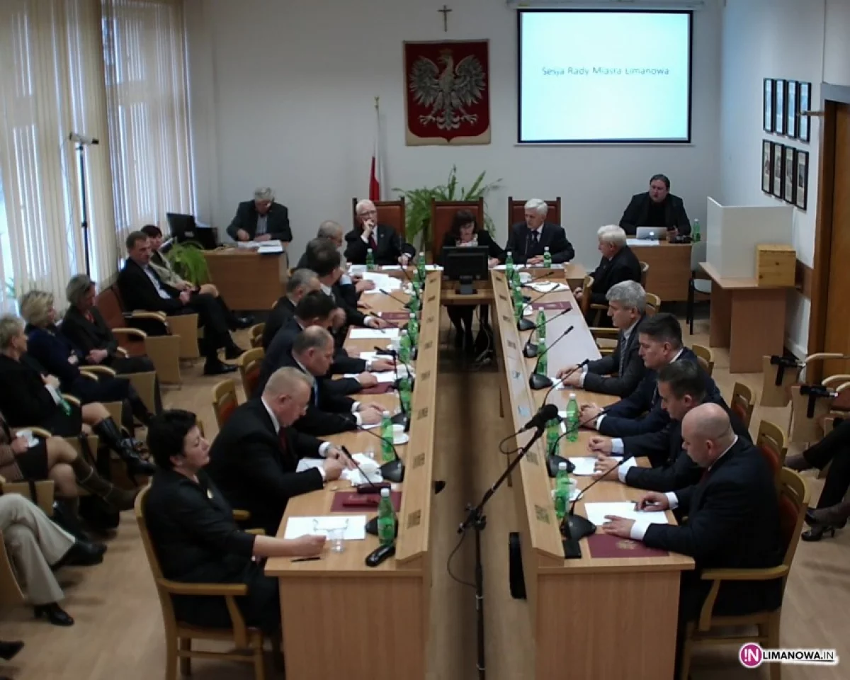 Radni złożyli ślubowanie i wybrali prezydium - Juszkiewicz nową przewodniczącą (wideo)