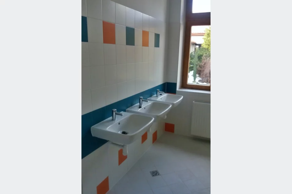 Gmina wykorzystała sytuację na remonty w szkołach - zdjęcie 3