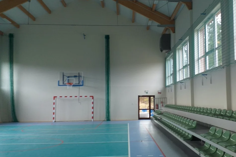 Gmina wykorzystała sytuację na remonty w szkołach - zdjęcie 9