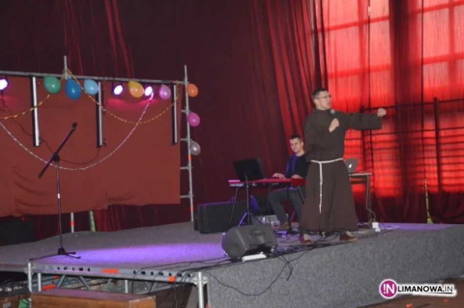 Andrzejki z ojcem Łukaszem i Instal Bandem - zdjęcie 4