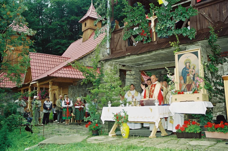 Kapłan-Jubilat wrósł w zagórzańską ziemię - zdjęcie 12