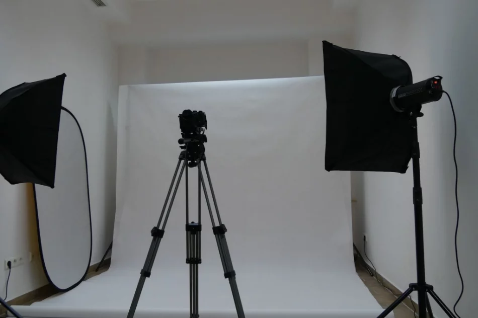 Nowy sprzęt w szkole dla przyszłych specjalistów reklamy - zdjęcie 2