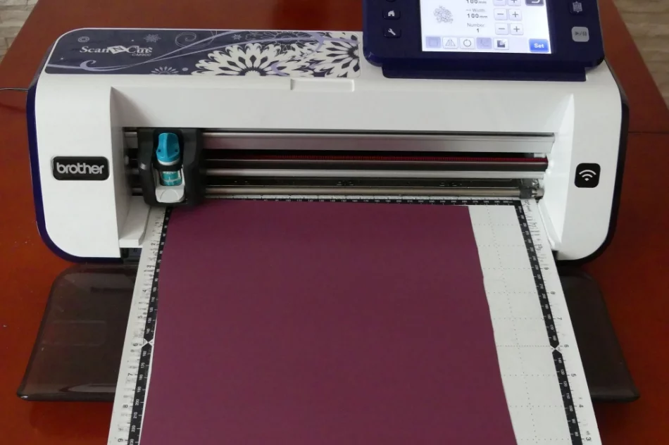 Nowy sprzęt w szkole dla przyszłych specjalistów reklamy - zdjęcie 3