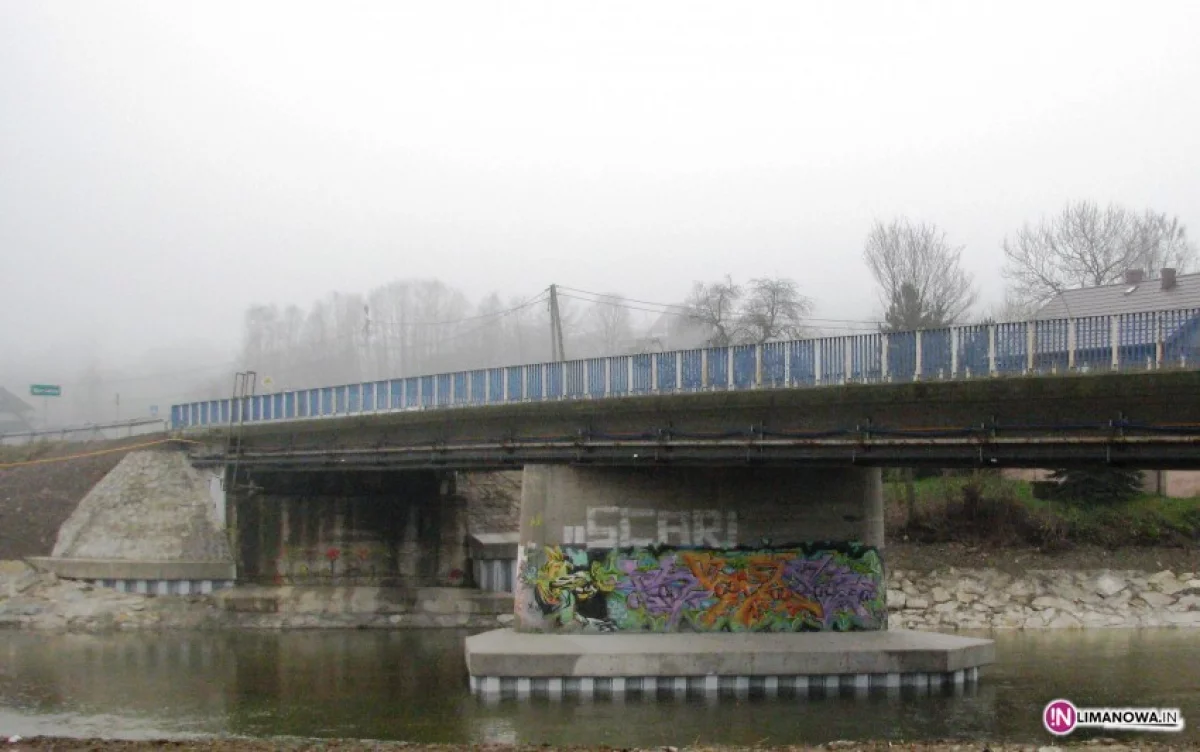 Przywrócono ruch na moście w Ujanowicach