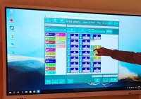 Szkoła ma nowoczesną pracownię językową - zdjęcie główne