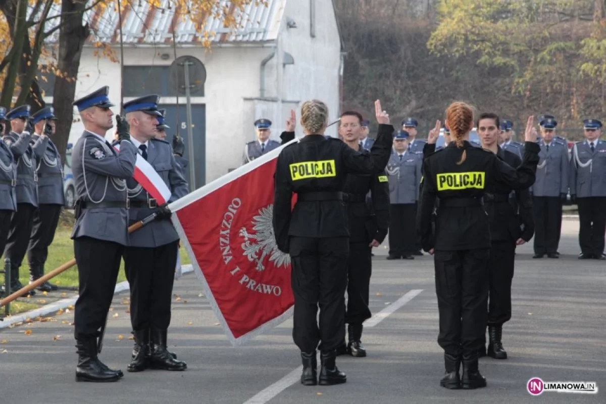 Ślubowanie nowych policjantów