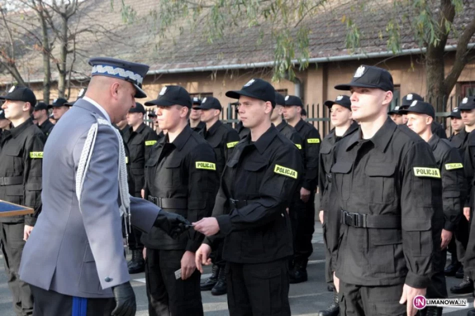 Ślubowanie nowych policjantów - zdjęcie 2