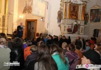 Kampania w kościele? Kontrowersyjny koniec koncertu - zdjęcie główne