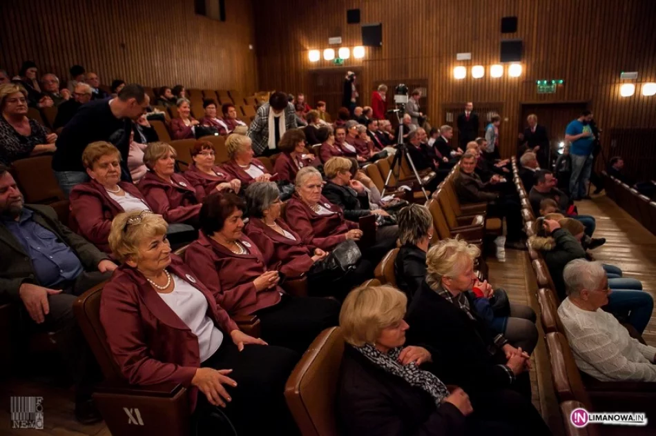 'Wyśpiewali niepodległość' - uroczysta sesja Rady Miasta - zdjęcie 2