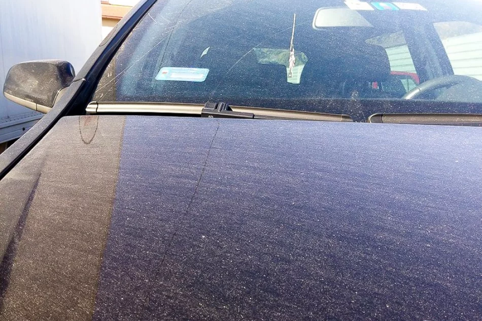 Zepsuty zawór, cement opadł na samochody - zdjęcie 3