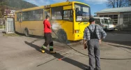 Zepsuty zawór, cement opadł na samochody - zdjęcie 4