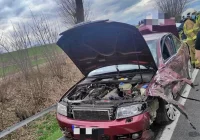 Dwie osoby w szpitalu po kolizji na krajówce - zdjęcie główne