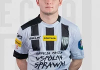 Wychowanek KS Tymbark w III lidze „Szybko się zaaklimatyzowałem, chcę umocnić swoją pozycję” - zdjęcie główne