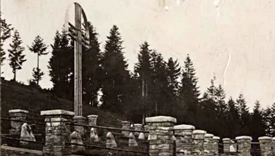 Na cmentarzu wojennym odbudują krzyż o niespotykanej konstrukcji - zdjęcie 1