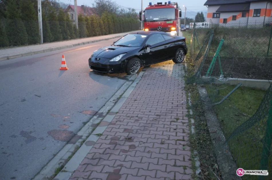 18-latek toyotą uderzył w ogrodzenie - zdjęcie 2