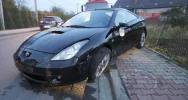 18-latek toyotą uderzył w ogrodzenie - zdjęcie 3