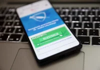 55-latkowie już mogą zapisywać się na szczepienia przeciw COVID-19 - zdjęcie główne