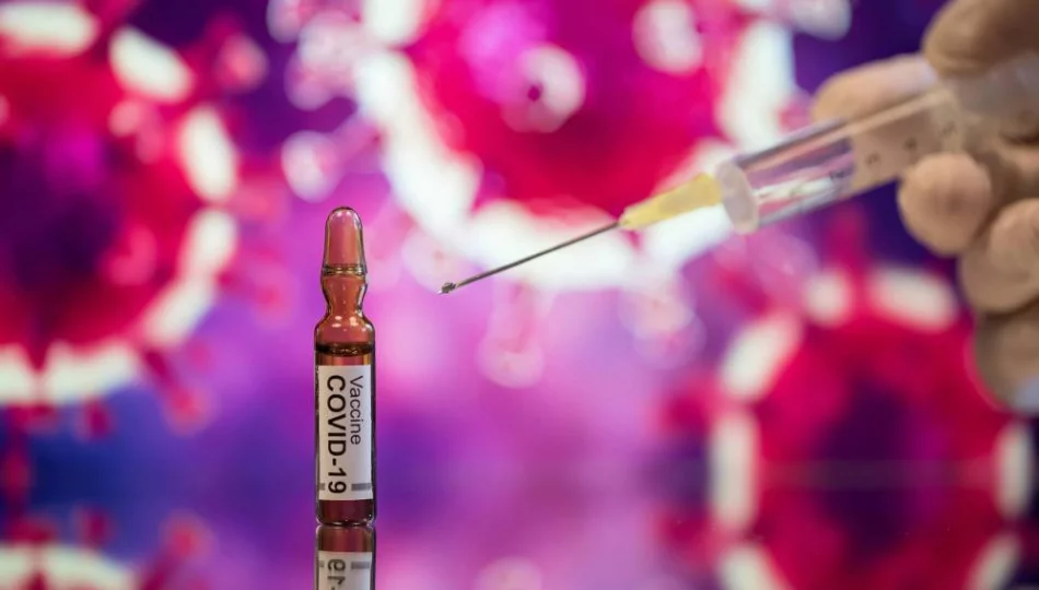 "Punkty szczepień drive thru to rozwiązanie zbędne, rodem z thrillera o pandemii" - zdjęcie 1