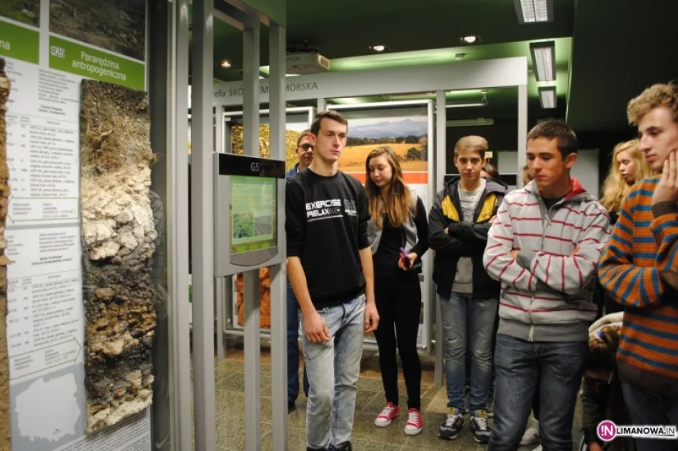 Na uniwersytecie poznawali gleby - zdjęcie 3