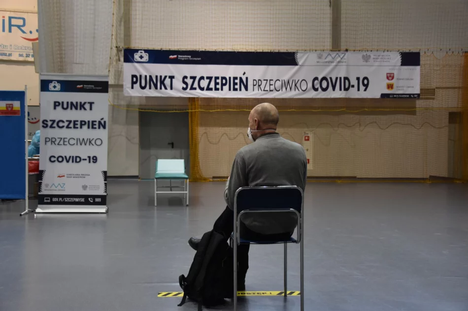 W Małopolsce ruszył dziś pierwszy punkt szczepień powszechnych - zdjęcie 5