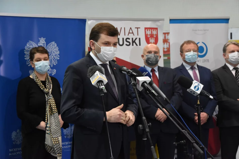 W Małopolsce ruszył dziś pierwszy punkt szczepień powszechnych - zdjęcie 6