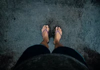 Jakie klapki męskie wybrać na sezon wiosenno-letni? - zdjęcie główne