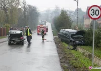 Zderzenie samochodów, wśród poszkodowanych dzieci - zdjęcie główne