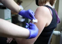 Badania: jeszcze w tym roku może być gotowa uniwersalna szczepionka przeciwko SARS-CoV-2, MERS i SARS - zdjęcie główne