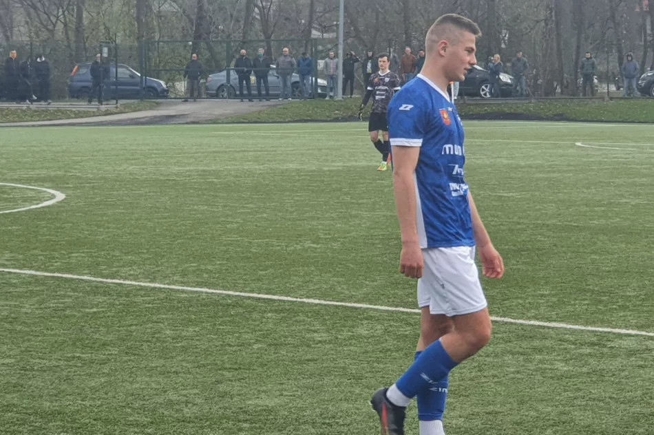 Derbowy pojedynek w Słopnicach dla Limanovii. Hat-trick Sywestra Tokarza. - zdjęcie 7