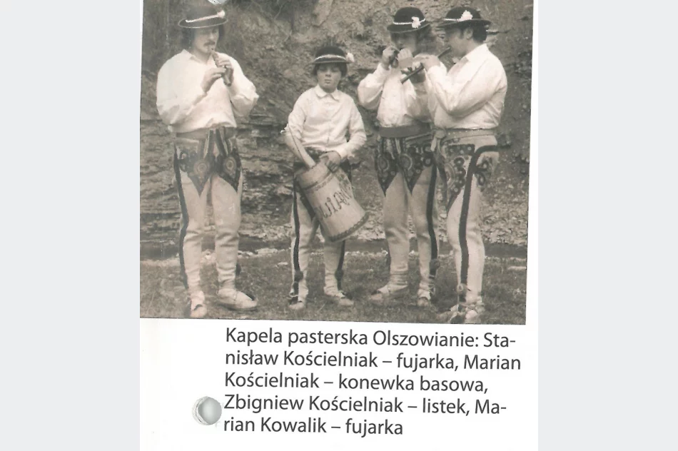 Kierował szkołą, założył zespół regionalny i teatr lalek. Odszedł Marian Kowalik - zdjęcie 4