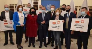 Promesa na budowę hali sportowej w Męcinie odebrana - zdjęcie 2