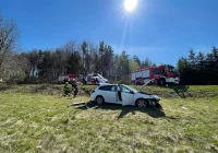 Groźnie wyglądające zderzenie pojazdów  - zdjęcie główne