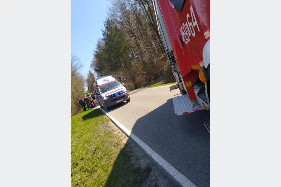 Groźnie wyglądające zderzenie pojazdów  - zdjęcie 4