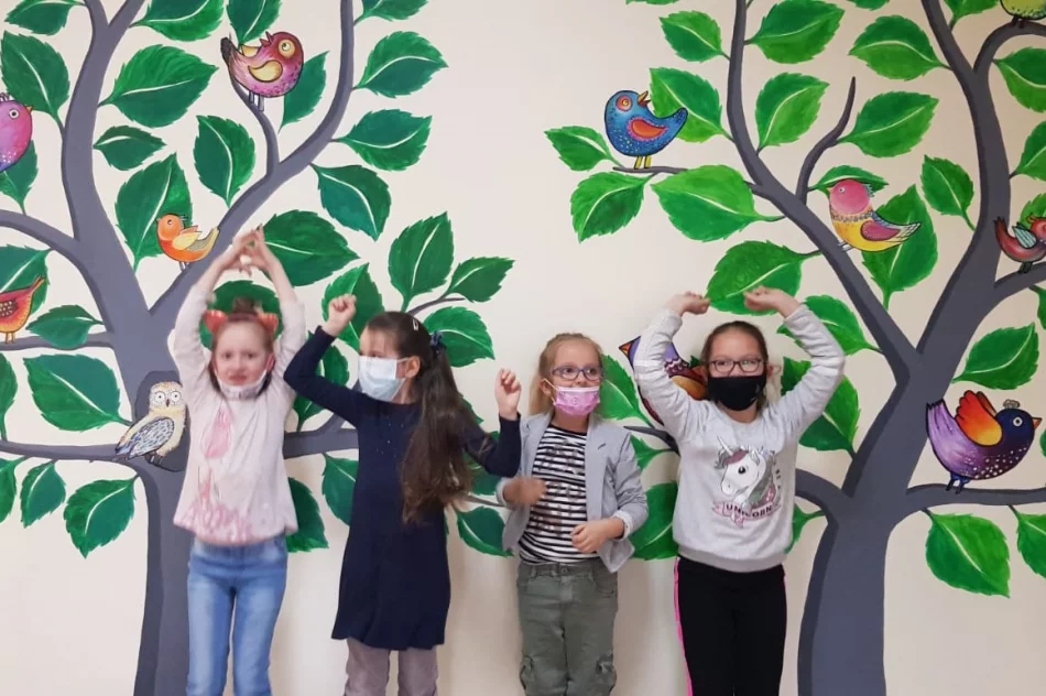 W szkole powstał wyjątkowy mural - zdjęcie 5