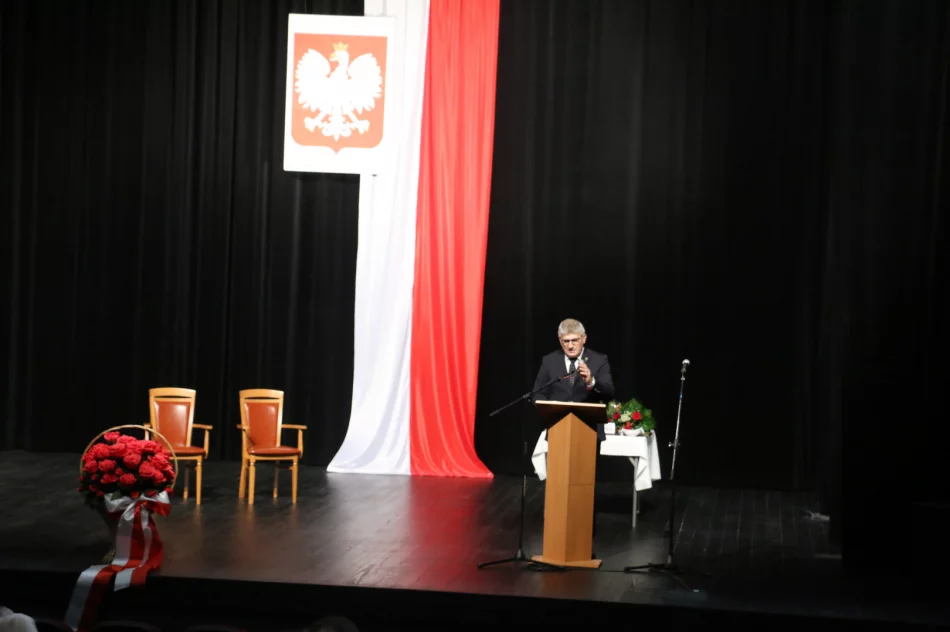 Uroczysta sesja z okazji rocznicy uchwalenia Konstytucji 3 Maja - zdjęcie 12