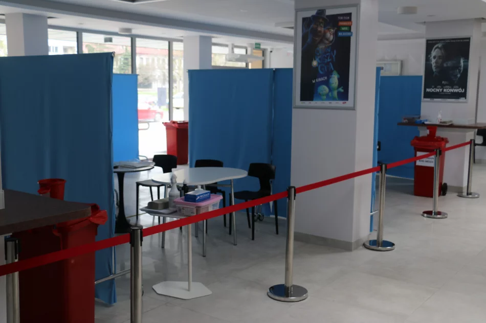 6 maja ruszy masowy punkt szczepień w Limanowskim Domu Kultury - zdjęcie 3