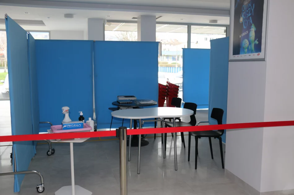 6 maja ruszy masowy punkt szczepień w Limanowskim Domu Kultury - zdjęcie 7