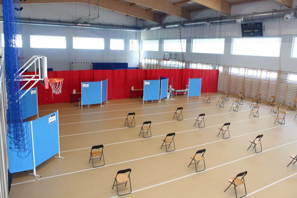 Ruszają masowe punkty szczepień w Limanowej  - zdjęcie 15