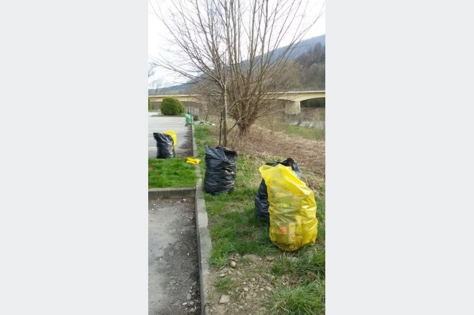 Mieszkańcy posprzątali gminę: zebrali kilkaset worków śmieci i odpady wielkogabarytowe - zdjęcie 9