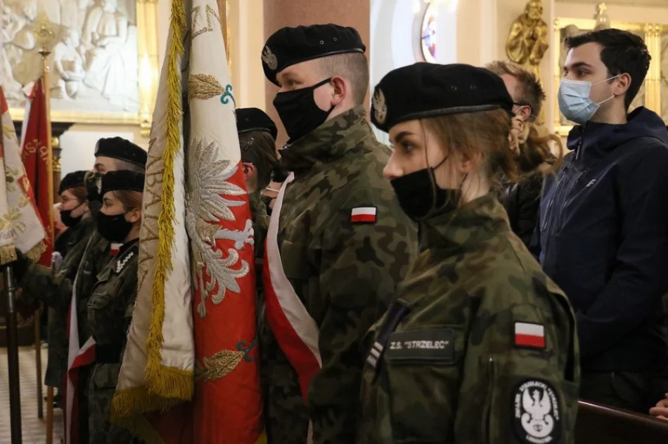 Upamiętniono rocznicę uchwalenia Konstytucji 3 Maja - zdjęcie 8