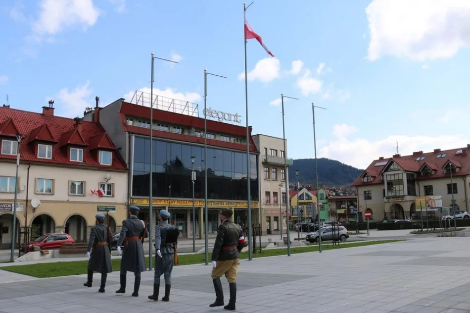 Upamiętniono rocznicę uchwalenia Konstytucji 3 Maja - zdjęcie 15