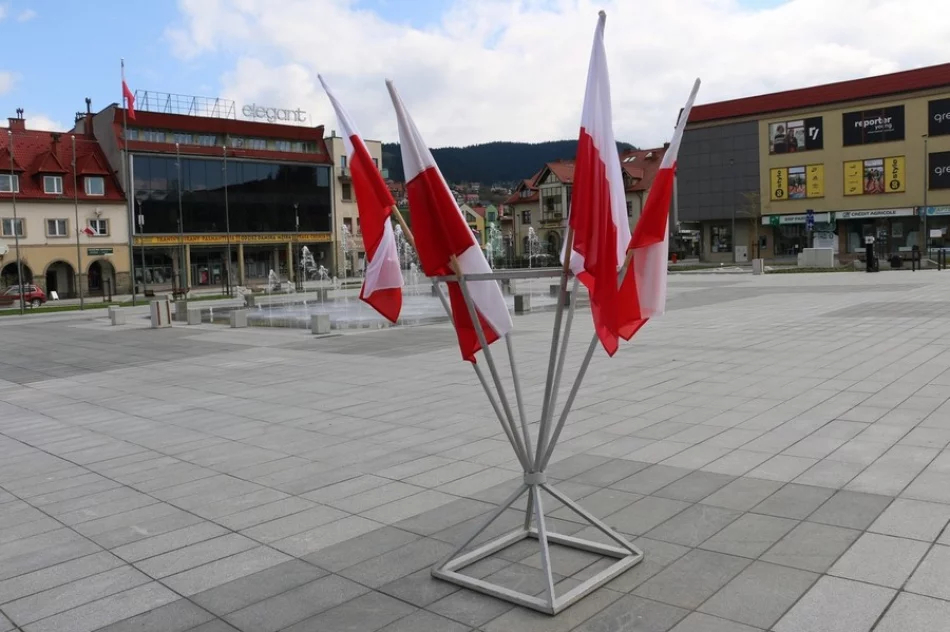 Upamiętniono rocznicę uchwalenia Konstytucji 3 Maja - zdjęcie 16