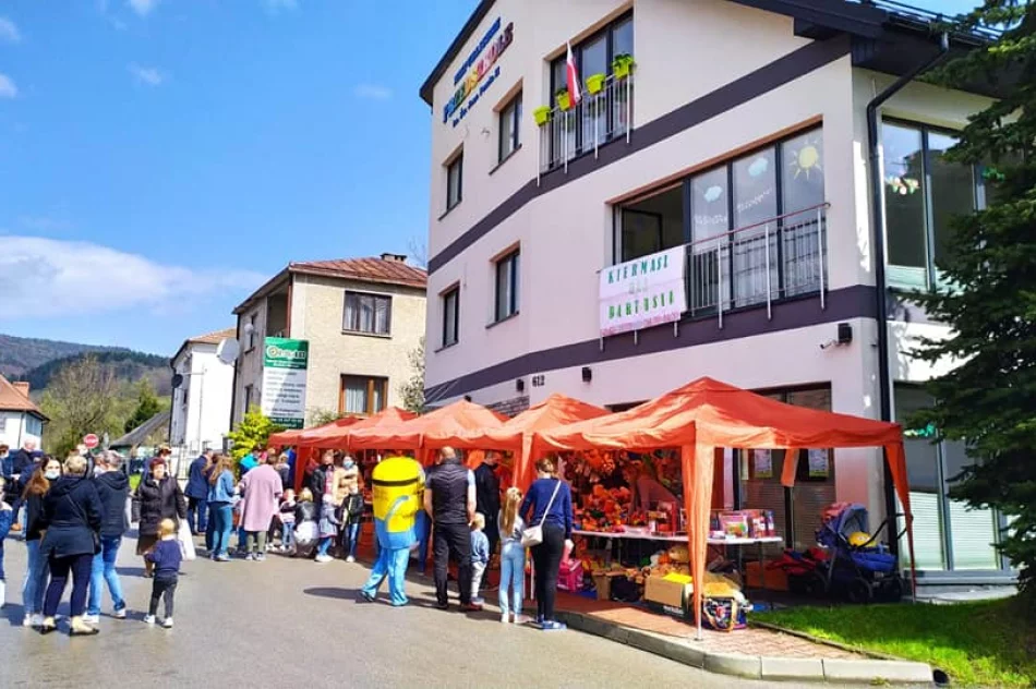 Rekordowy wynik charytatywnego kiermaszu - zdjęcie 6