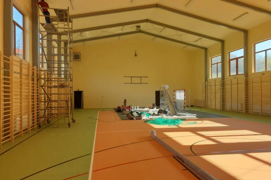 Dobiega końca budowa hali za 1,5 mln zł - zdjęcie 3